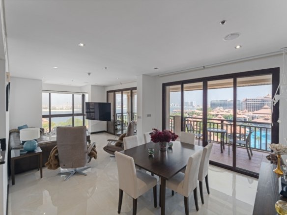 Royal Amwaj Residences, Palm Jumeirah, Dubai