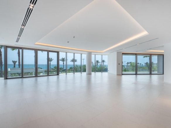 The Crescent, Palm Jumeirah, Dubai
